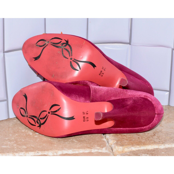 Poetic License Dazzling Satin Peep Toe Pumps Fuchsia & Orange Embellished Bow - Picture 11 of 11